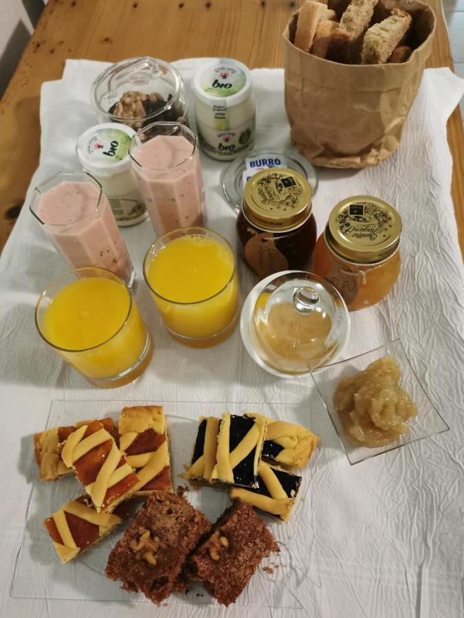 Bed & Breakfast Sentiero 54 Cantiano Eksteriør billede
